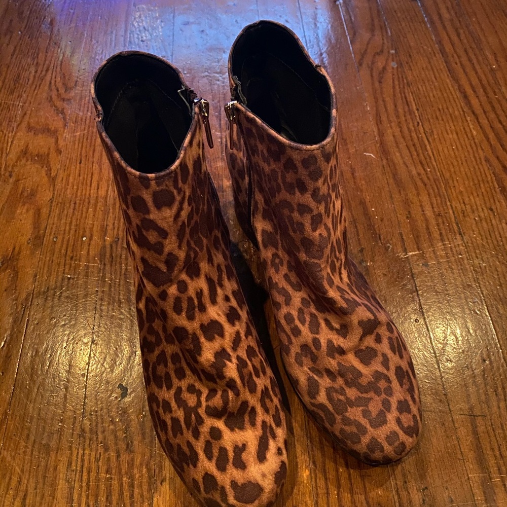Circus Sam Edelman leopard bootie Sz 10